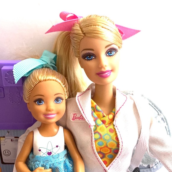 Your Barbie Headquarters! Leave a comment or request below! - Picture 7 of 13